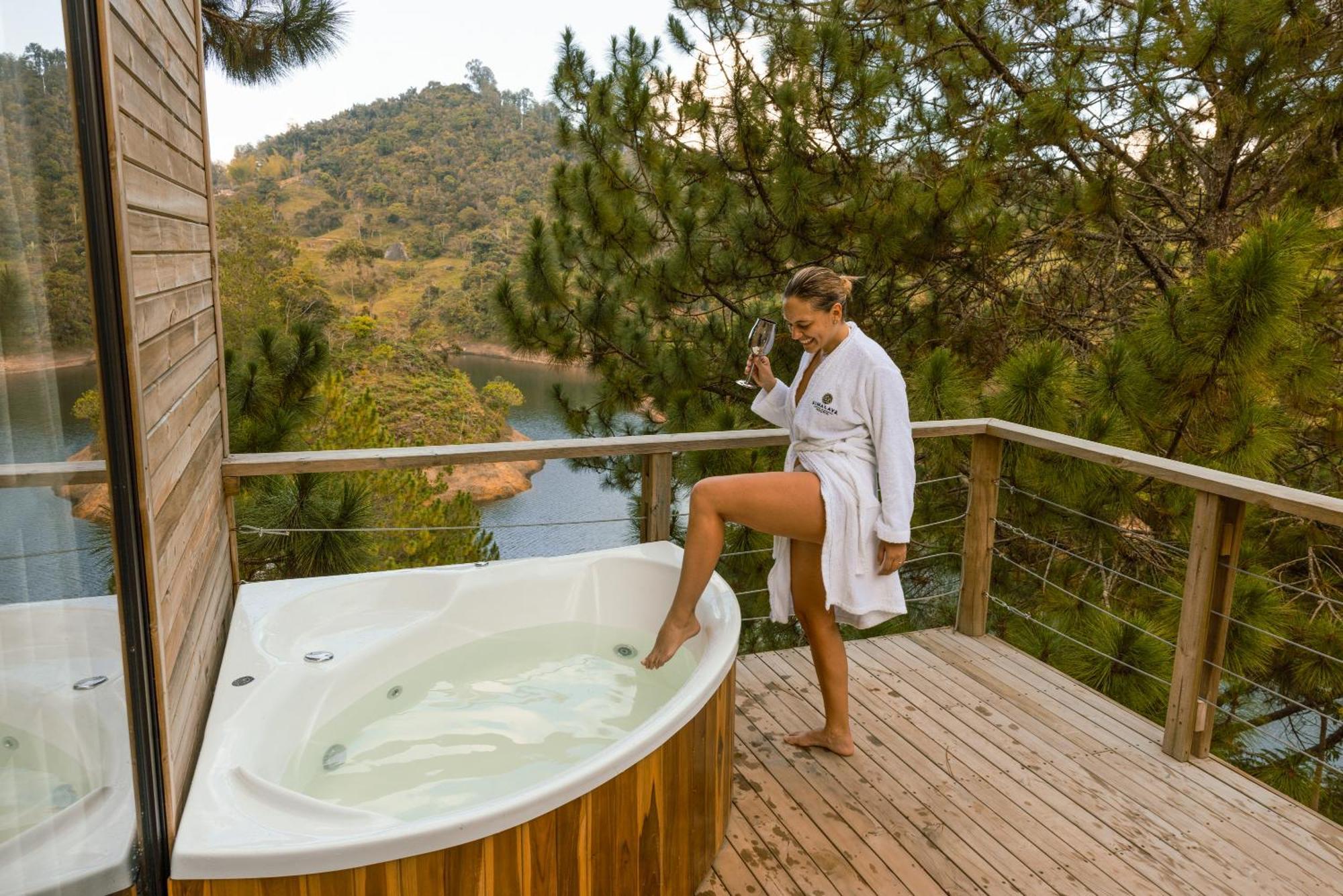 Refugio Himalaya - Guatapé Villa Bagian luar foto